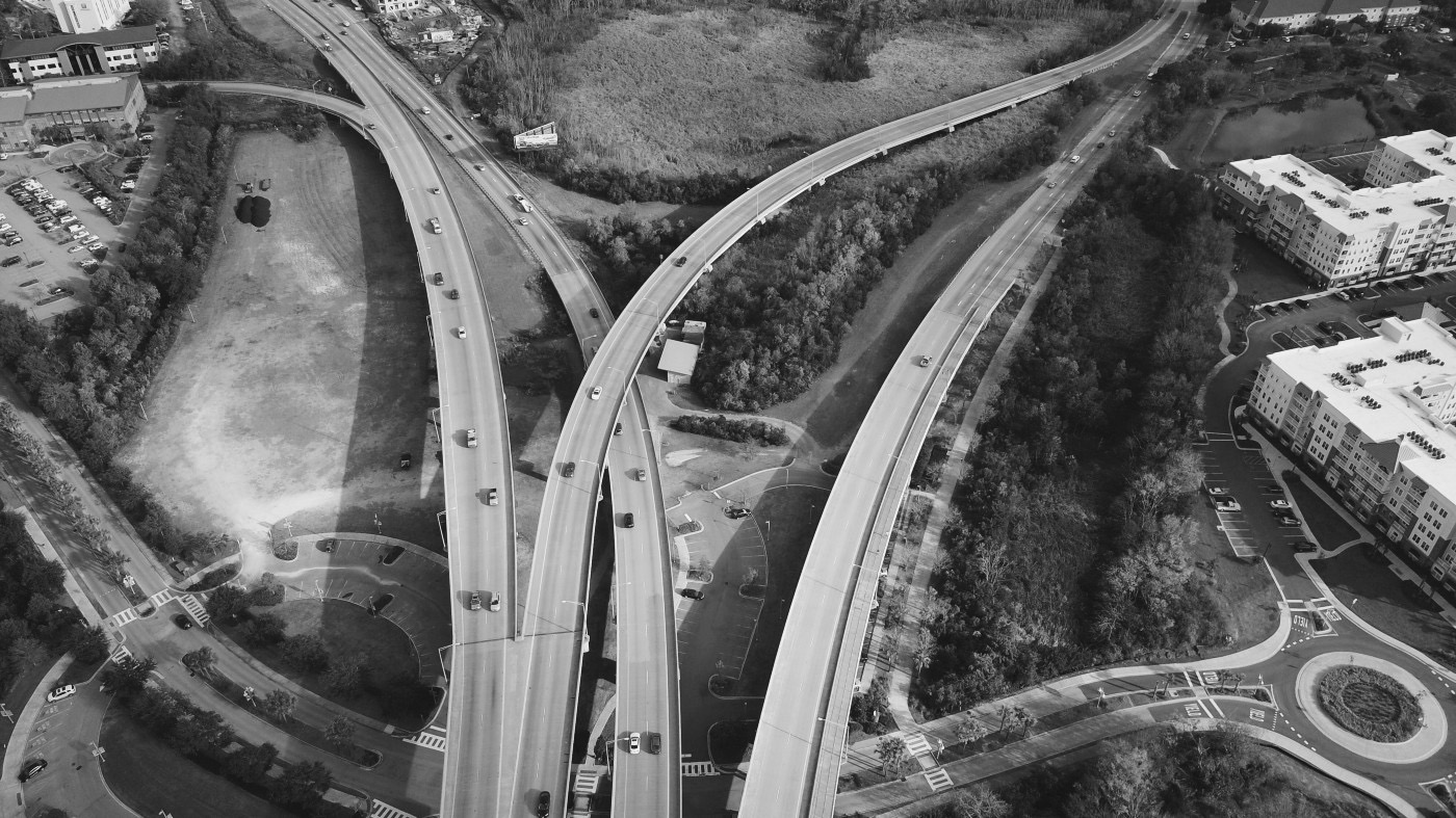 birdseye view of intersecting freeways